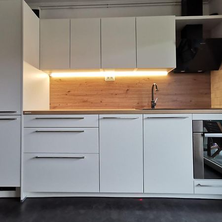 Apartmaji Ela 1 Apartman Izola Kültér fotó
