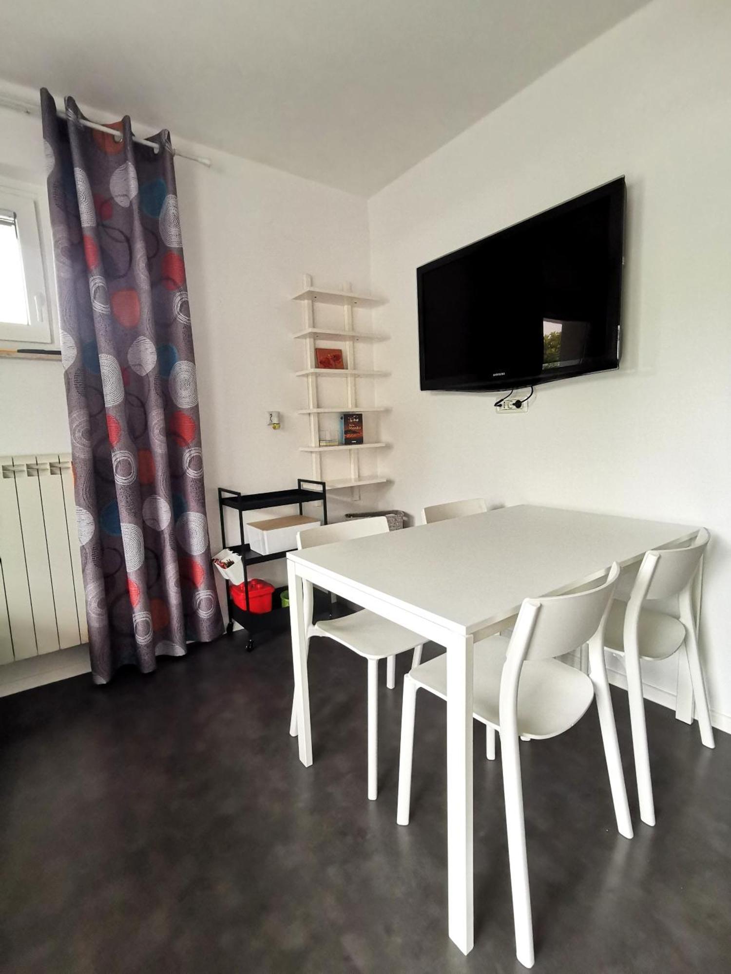 Apartmaji Ela 1 Apartman Izola Kültér fotó